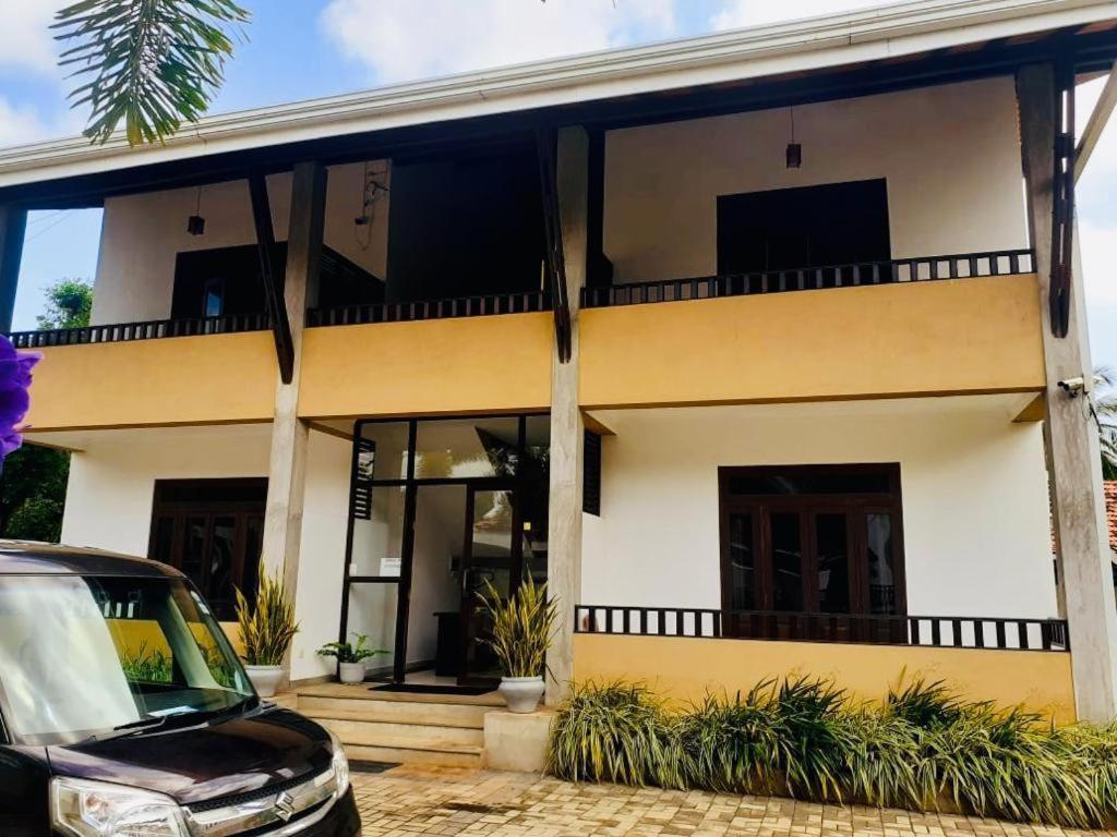 Sunrise Palace Negombo Exterior foto