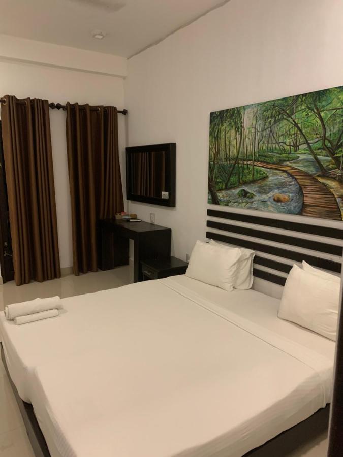 Sunrise Palace Negombo Exterior foto