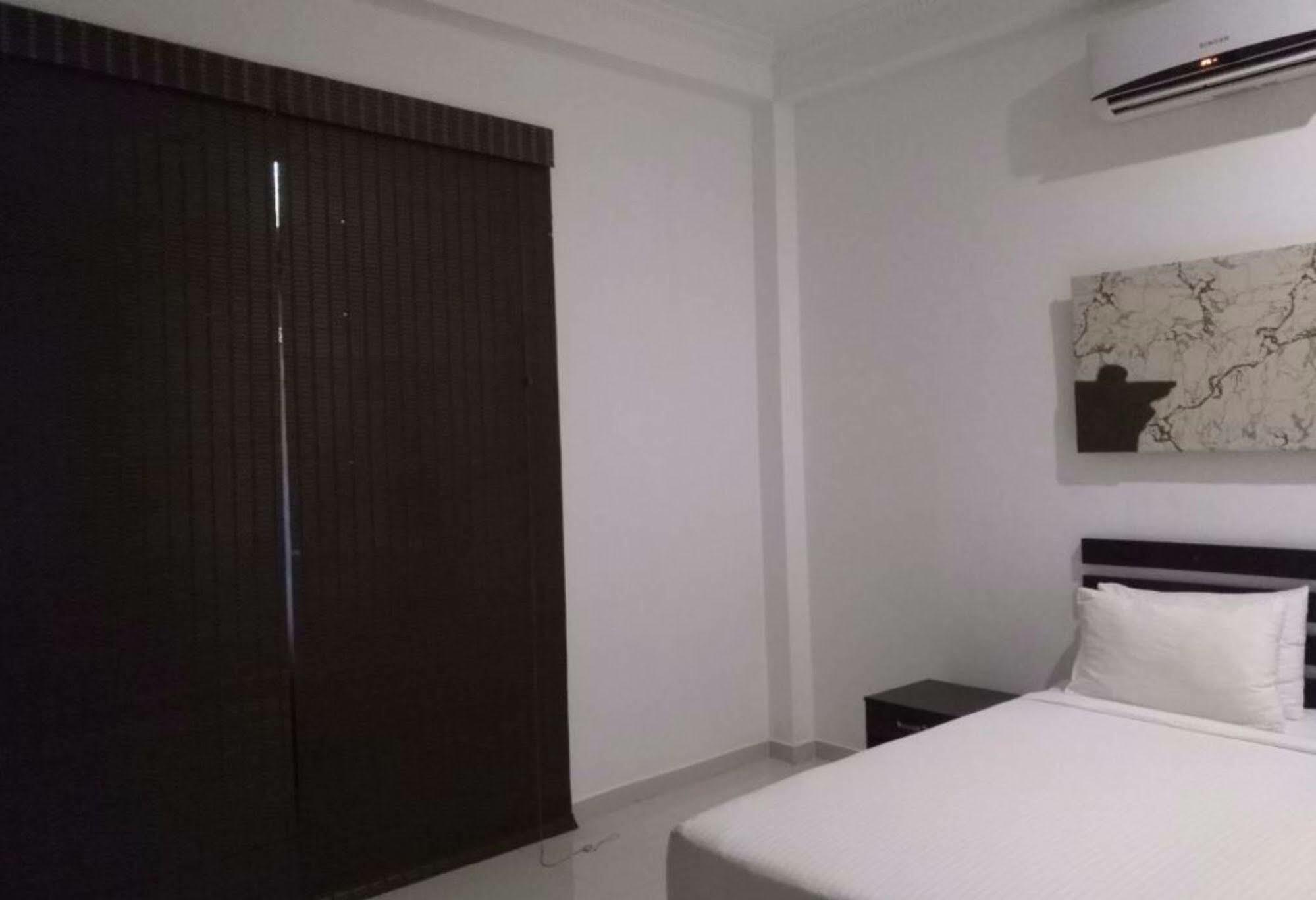 Sunrise Palace Negombo Exterior foto