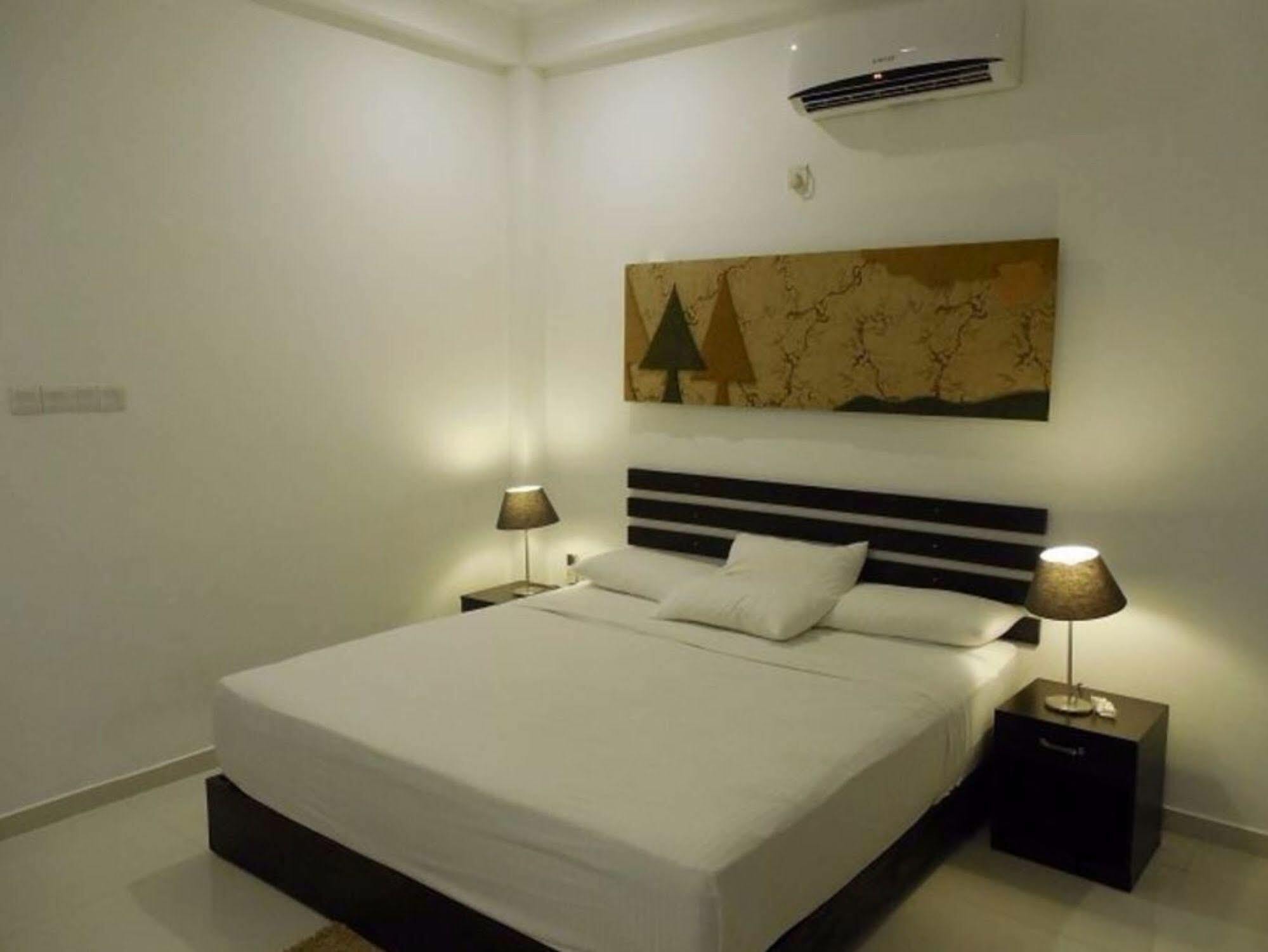Sunrise Palace Negombo Exterior foto